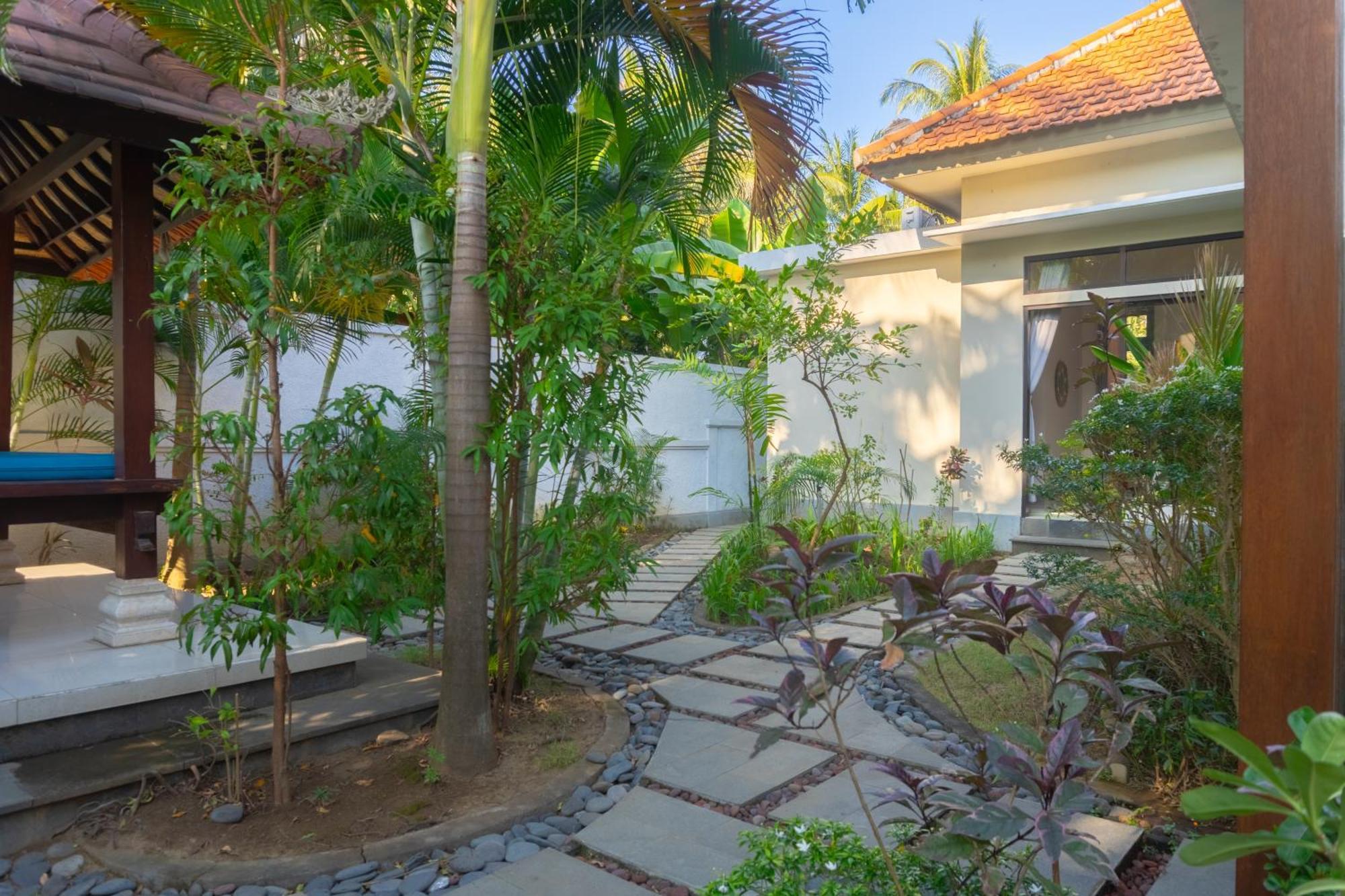 Dani Private Villa - 2Br Private Pool Villa In Tejakula North Bali Gretek Экстерьер фото